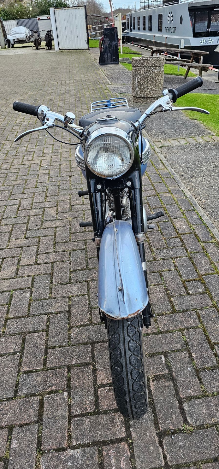 1956 Triumph Tiger Cub, 200cc. Registration number MVS 722 (non transferrable). Frame number T24516. - Bild 2 aus 3