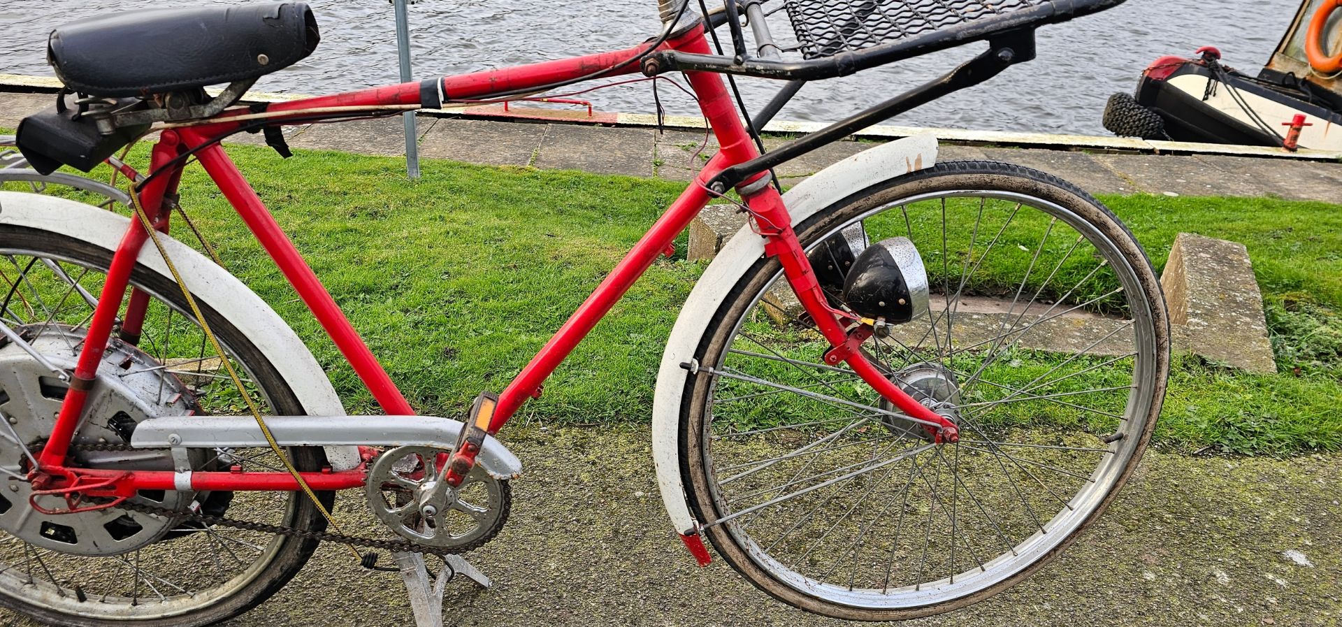 c. 1960 BSA Winged Wheel postman's bicycle. There is no paperwork with this machine - Image 4 of 7