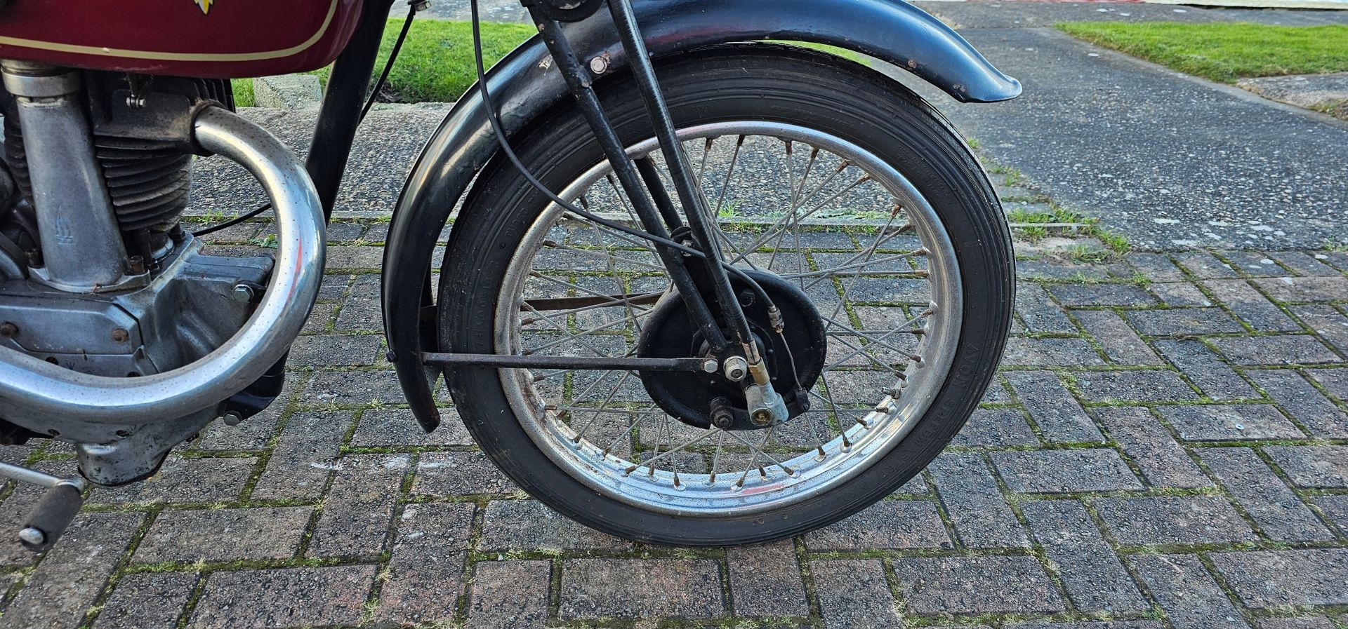 c.1939 BSA Silver Star, B24, 350cc. Registration number WYJ 594 (Non transferrable). Frame number - Image 6 of 13