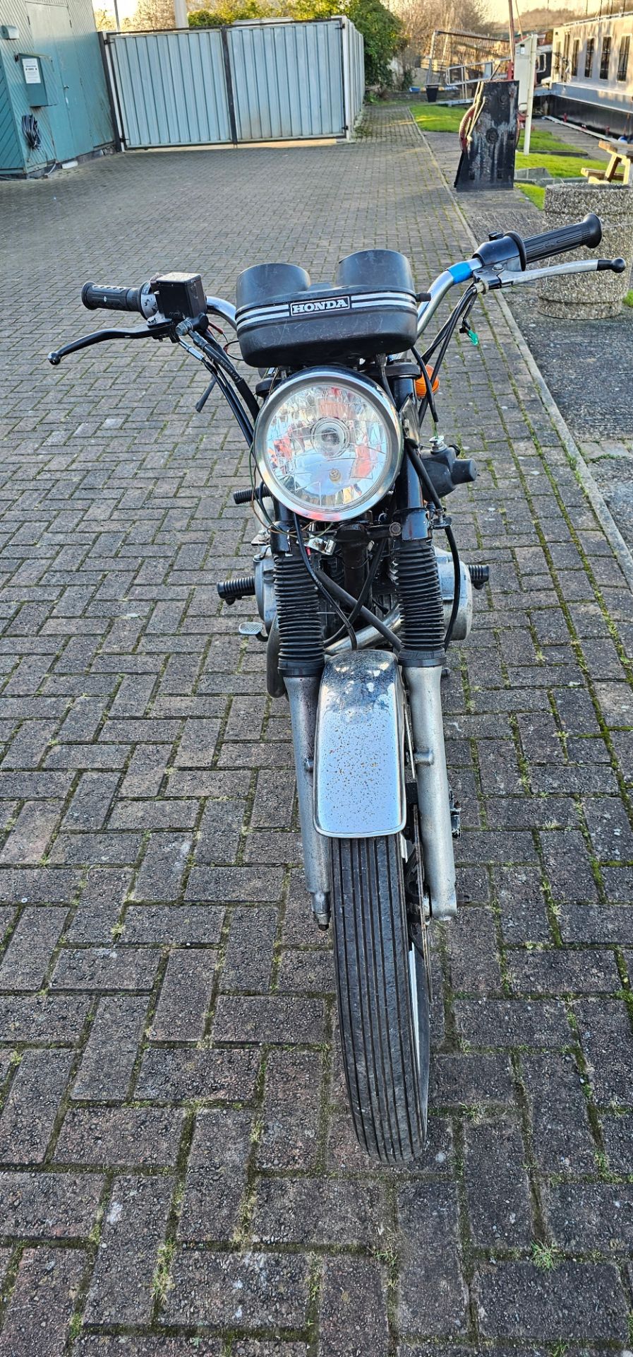 1981 Honda CB250N Super Dream, 248cc. PLEASE NOTE THIS IS A CAT C MOTORCYCLE. Registration number - Image 3 of 13