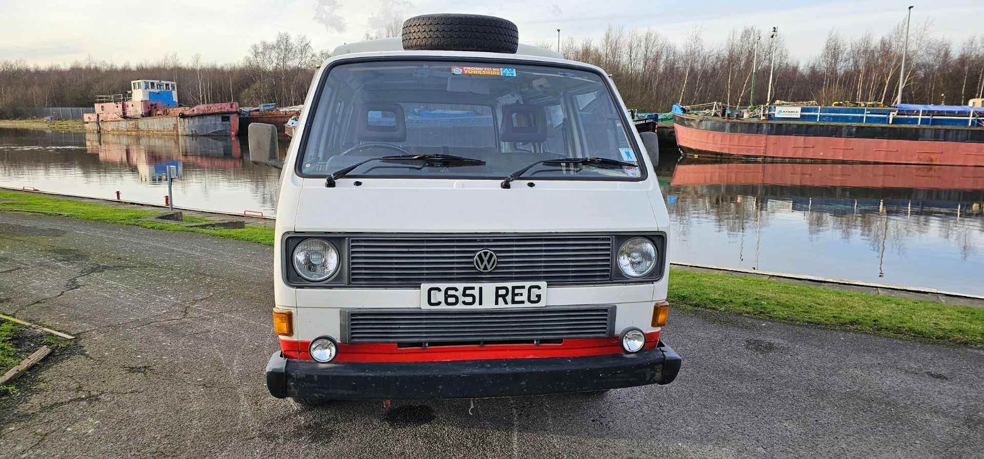 1986 Volkswagen T25 transporter campervan, diesel 1600cc. Registration number C651 REG. Chassis - Image 8 of 22