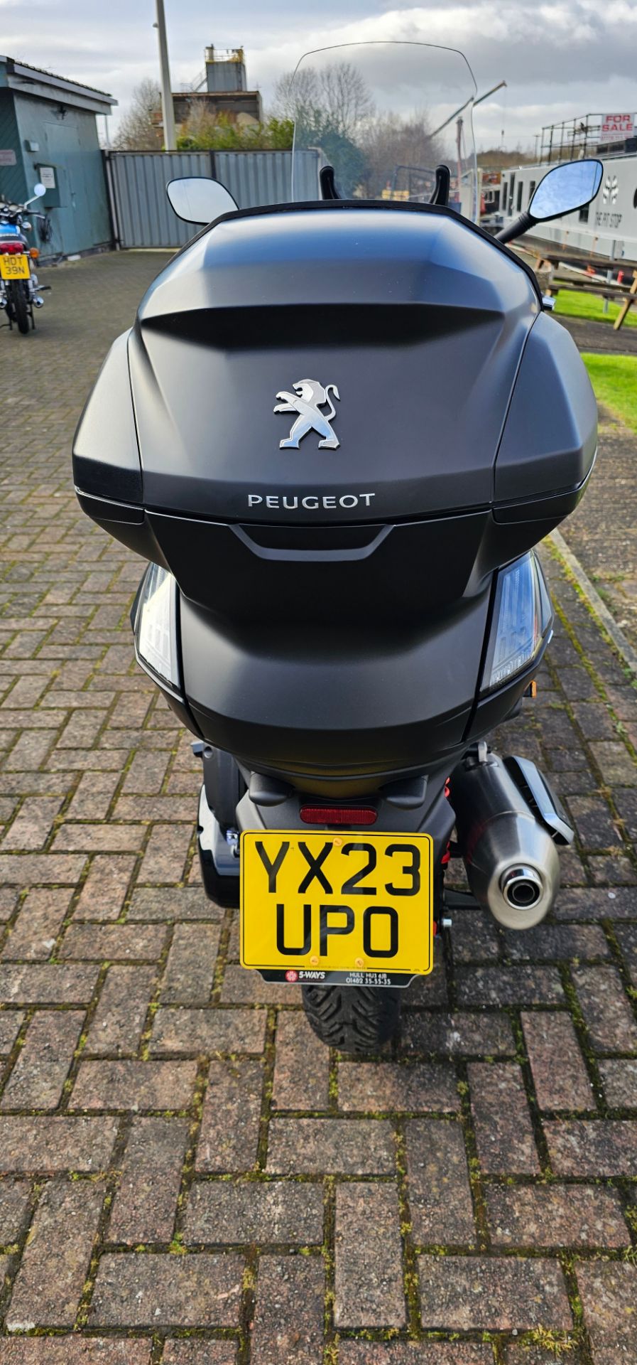 2023 Peugeot Metropolis 400W. Registration number YX23 UPO. Frame number VGAX1AACBN0006327. Engine - Image 8 of 13