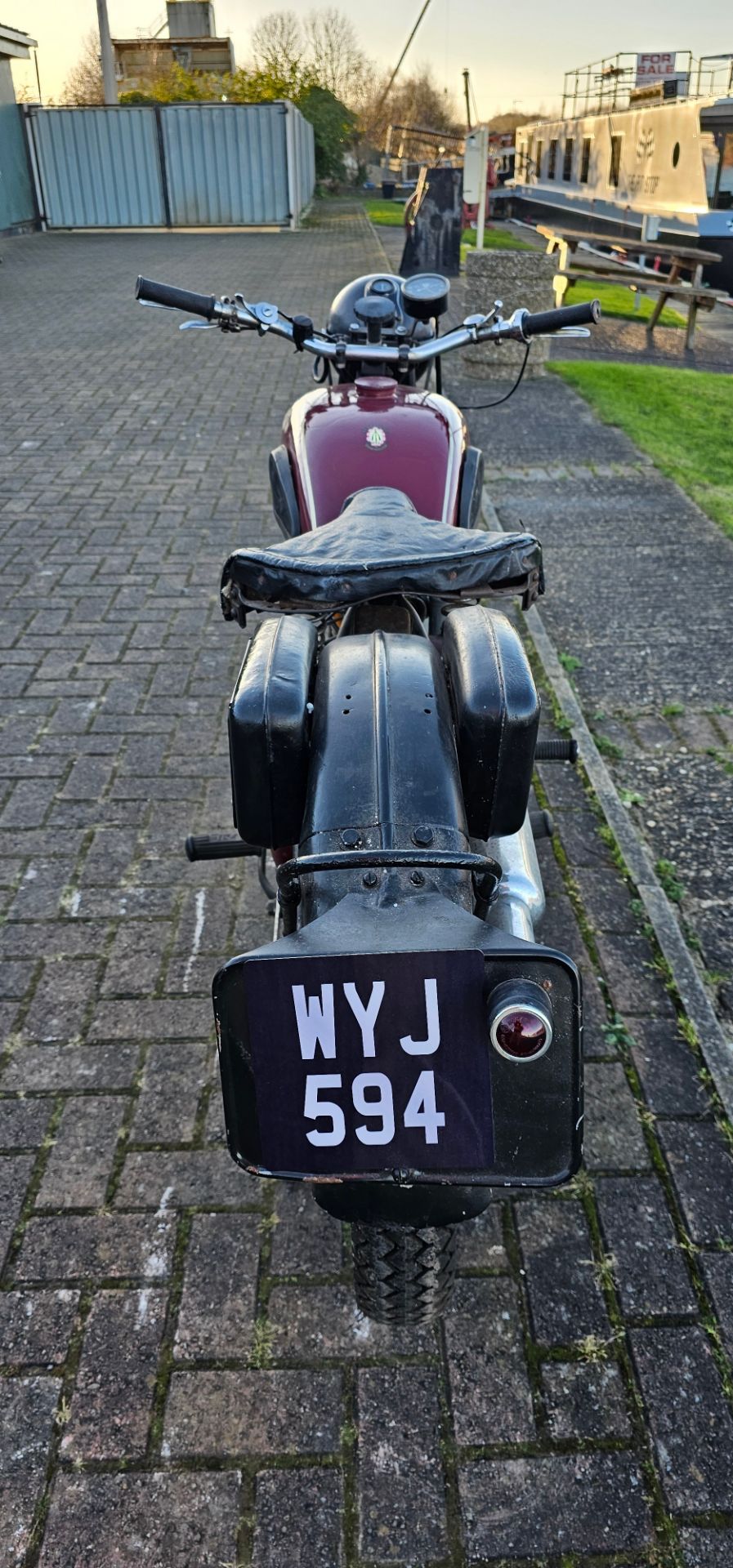 c.1939 BSA Silver Star, B24, 350cc. Registration number WYJ 594 (Non transferrable). Frame number - Image 4 of 13