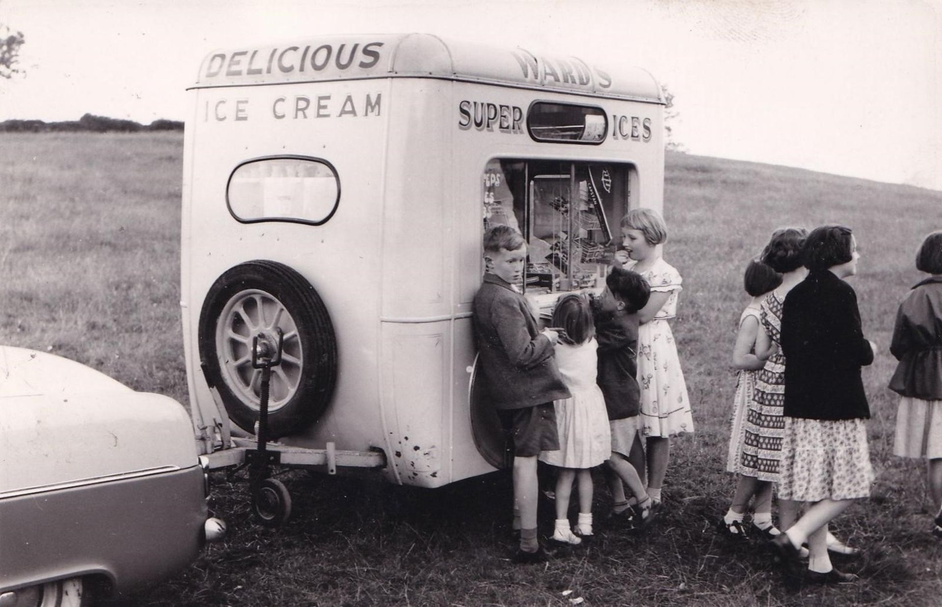 c.1948 Ice Cream vendors trailer, recently restored. An ideal trailer for earning its keep, check - Image 9 of 17