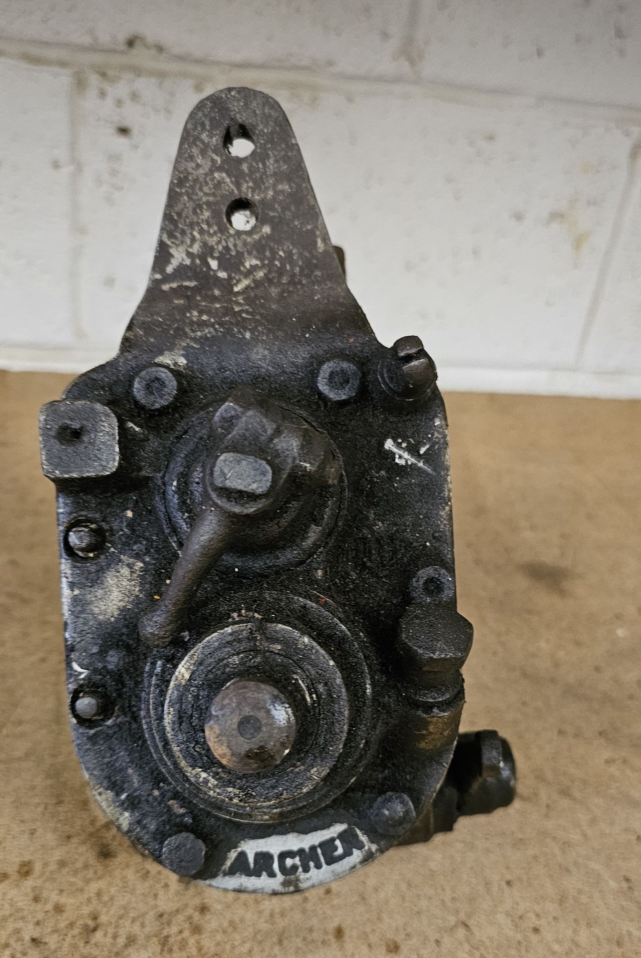 A Sturmey Archer gearbox, LW 122894