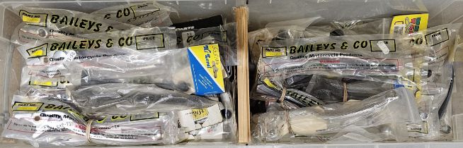 Suzuki, 51 front brake levers and 30 clutch levers, NOS