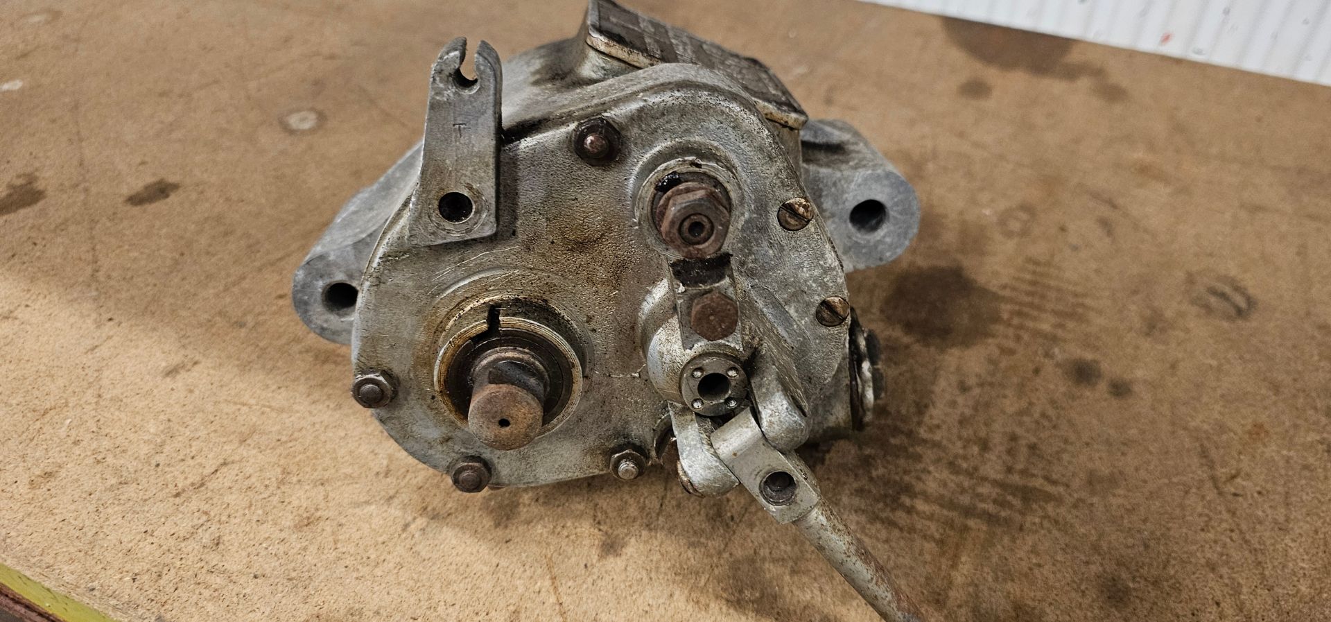 A BSA three speed gearbox - Image 2 of 4