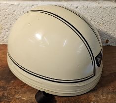 An unknown cork pudding basin helmet, no size, 7 1/2??