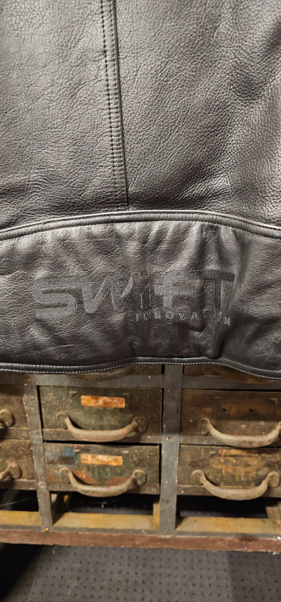 A Swift Innovation leather jacket with protectors fitted, size 40 - Image 3 of 3