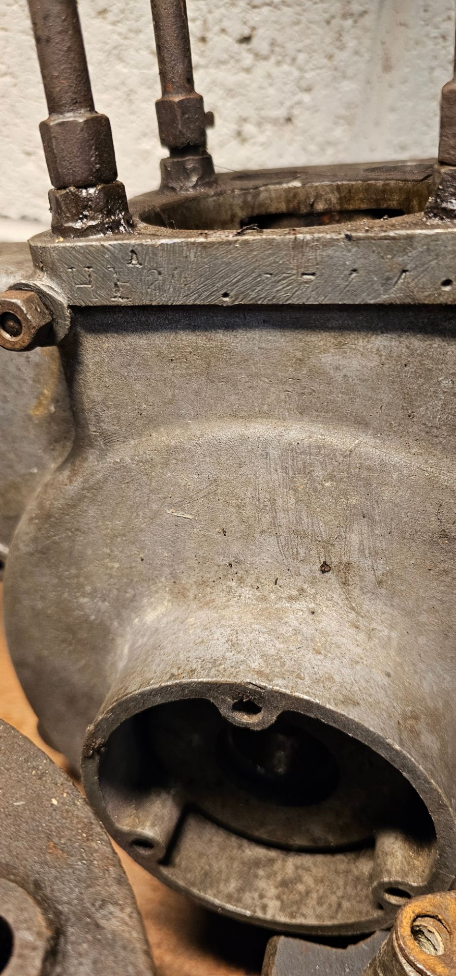 A vintage part engine, HEA2 1744? incomplete, no crank - Image 2 of 6