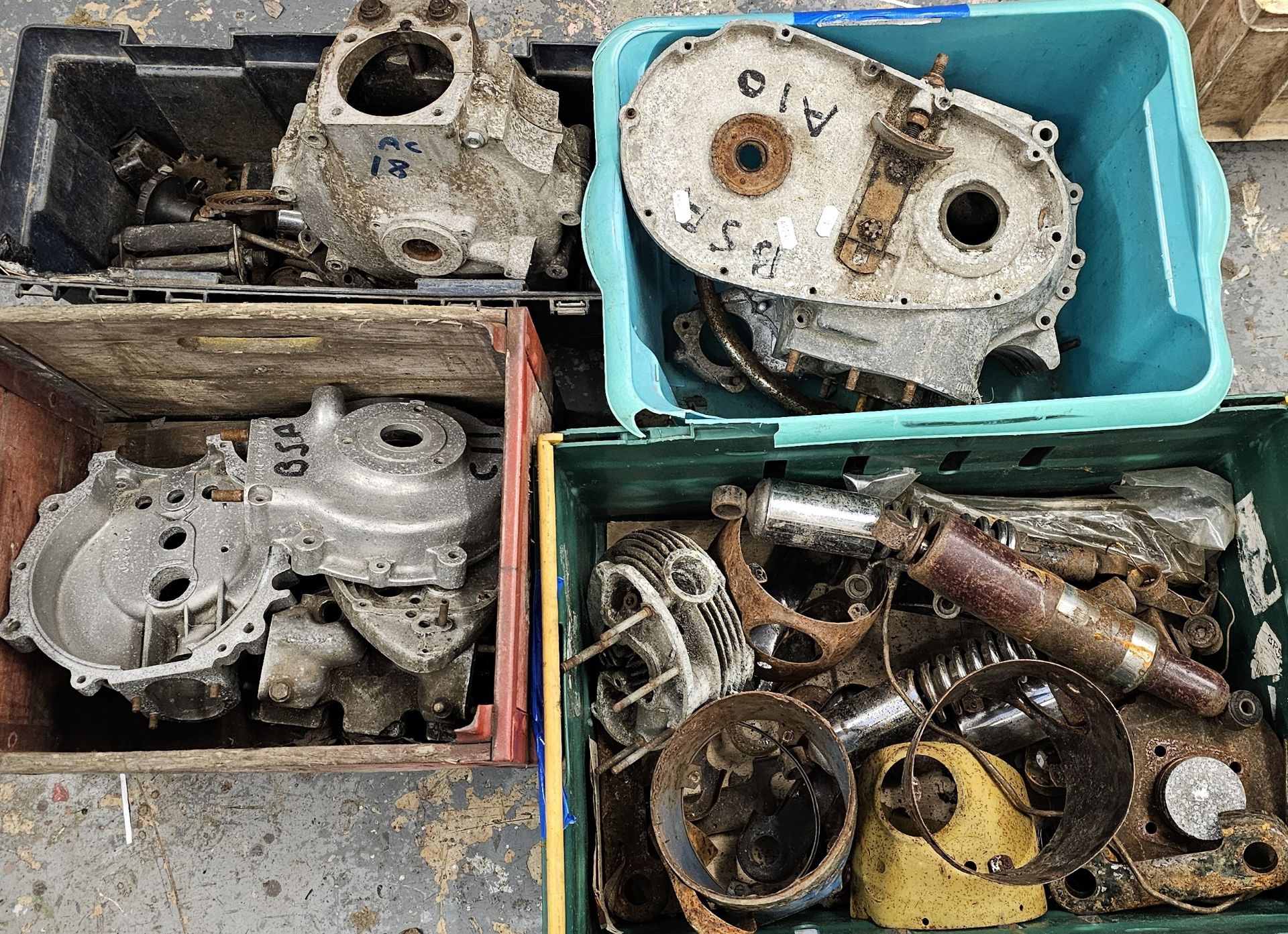 An autojumblers lot to include BSA parts