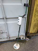 A Rimatron Viking 6D metal detector, with multi-loop search coil.