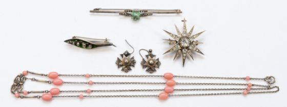 A group of jewellery to include a silver and enamel leaf brooch, by Arthur Johnson Smith, Birmingham