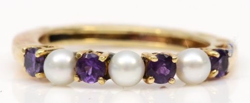 A gold amethyst and cultured pearl dress ring, marks rubbed, O, 2.7gm.