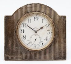 A George V silver mounted 8 day key less wind desk clock, by Walker & Hall, Sheffield 1926, 10.5 x