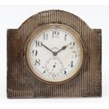 A George V silver mounted 8 day key less wind desk clock, by Walker & Hall, Sheffield 1926, 10.5 x