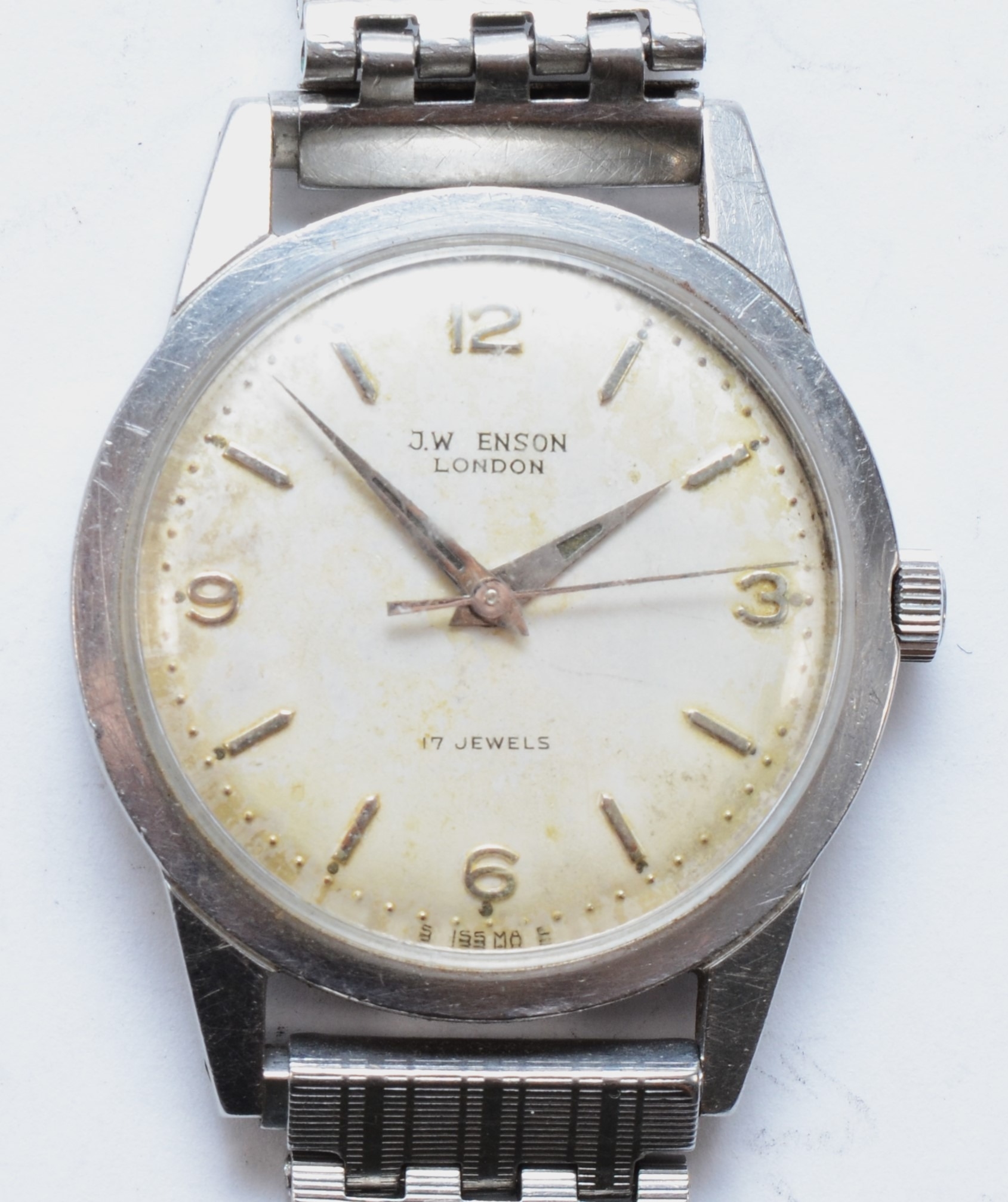 J.W Enson, a stainless steel Gentleman's Incabloc - Antimagnetic wrist watch, set with baton and