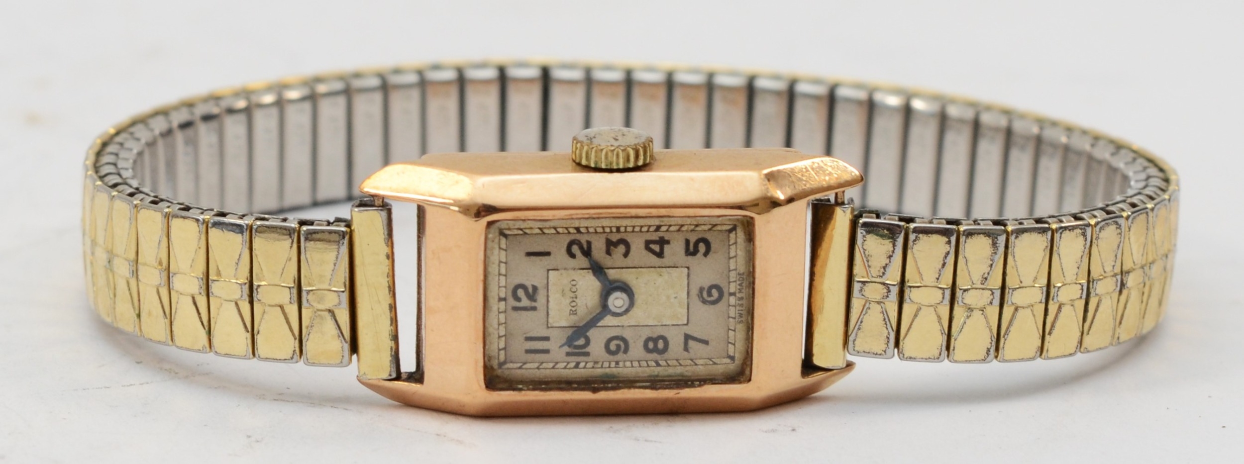 Rolco, A 9ct gold cased rectangular Ladies wrist watch, the silvered dial set with Arabic - Image 3 of 3