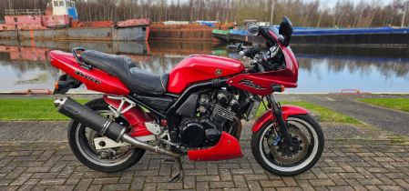 1999 Yamaha FZS 600 Fazer, 599cc. Vehicle Registration number V369 EHE. Frame number