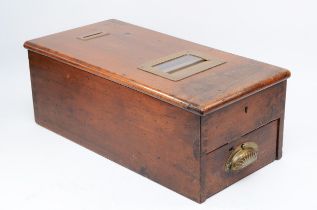 A Gledhill & Sons Ltd countertop shop cash till, mahogany cased with brass fittings, circa 1930s.