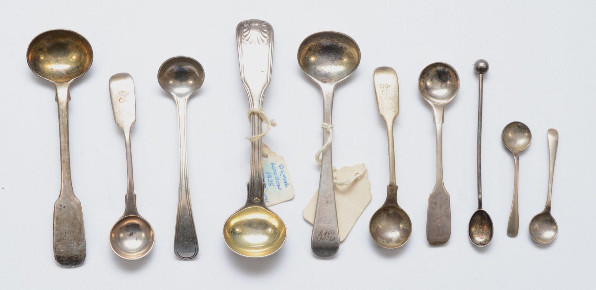A collection of Georgian and later silver condiment spoons, 95gms