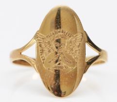 A 9ct gold Angel panel ring, inscribed May your guardian angel watch over you, N, 1.3gm