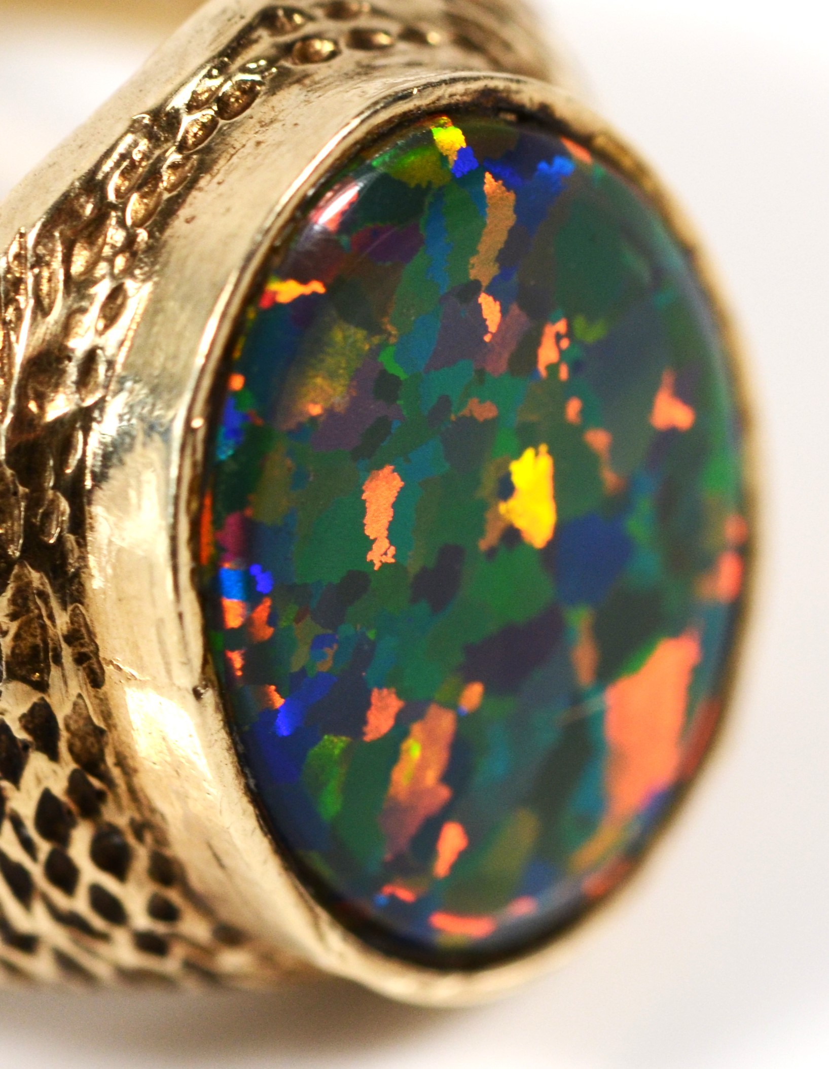 An unmarked 9ct gold and black opal doublet/triplet gentleman's signet ring, stone 18 x 14mm, - Image 3 of 7