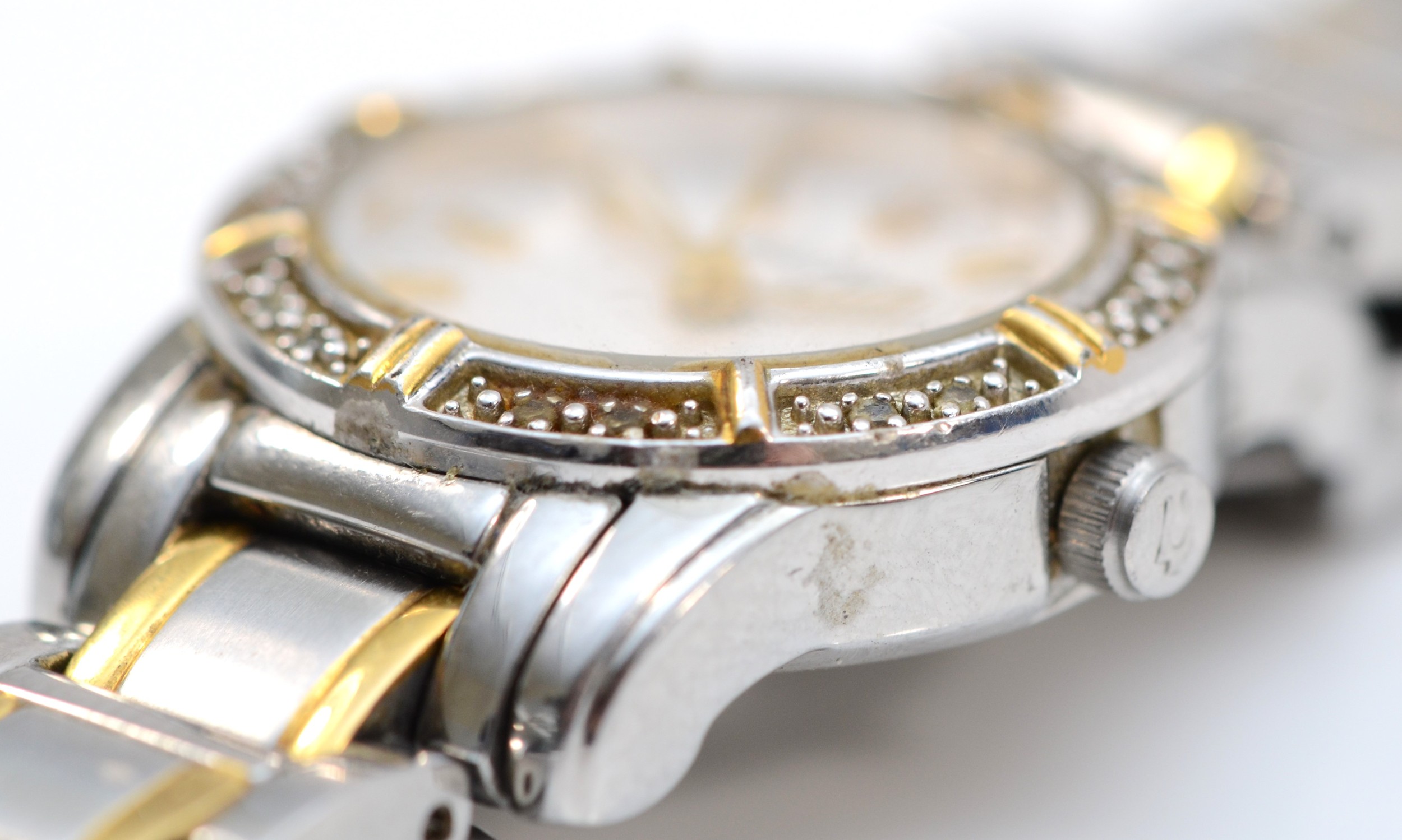 Bulova, a quartz diamond set stainless steel ladies wristwatch, the bezel set with 16 single cut - Image 3 of 3