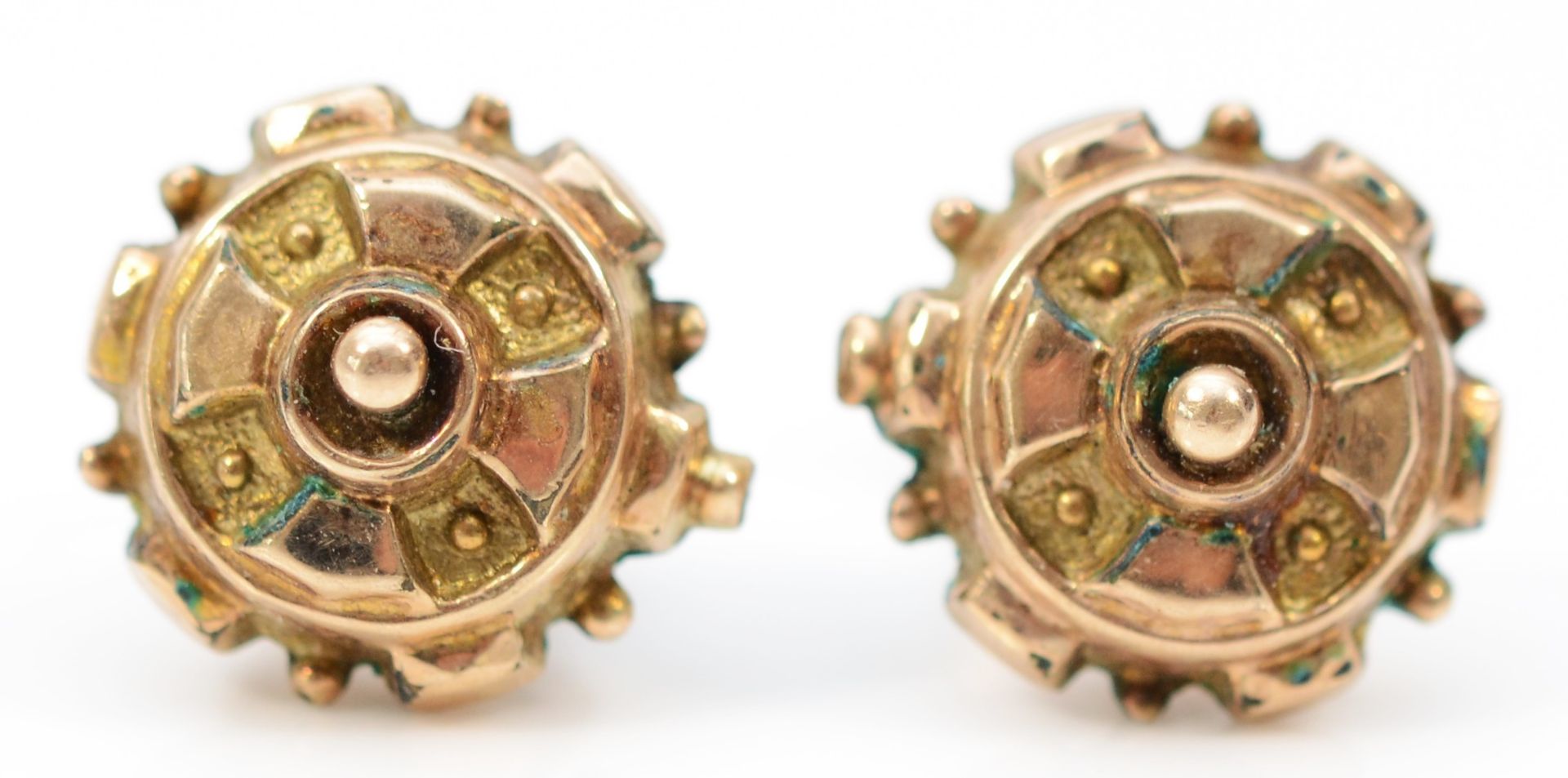 A pair of Victorian style rose gold ear studs, 11mm,1.3gm