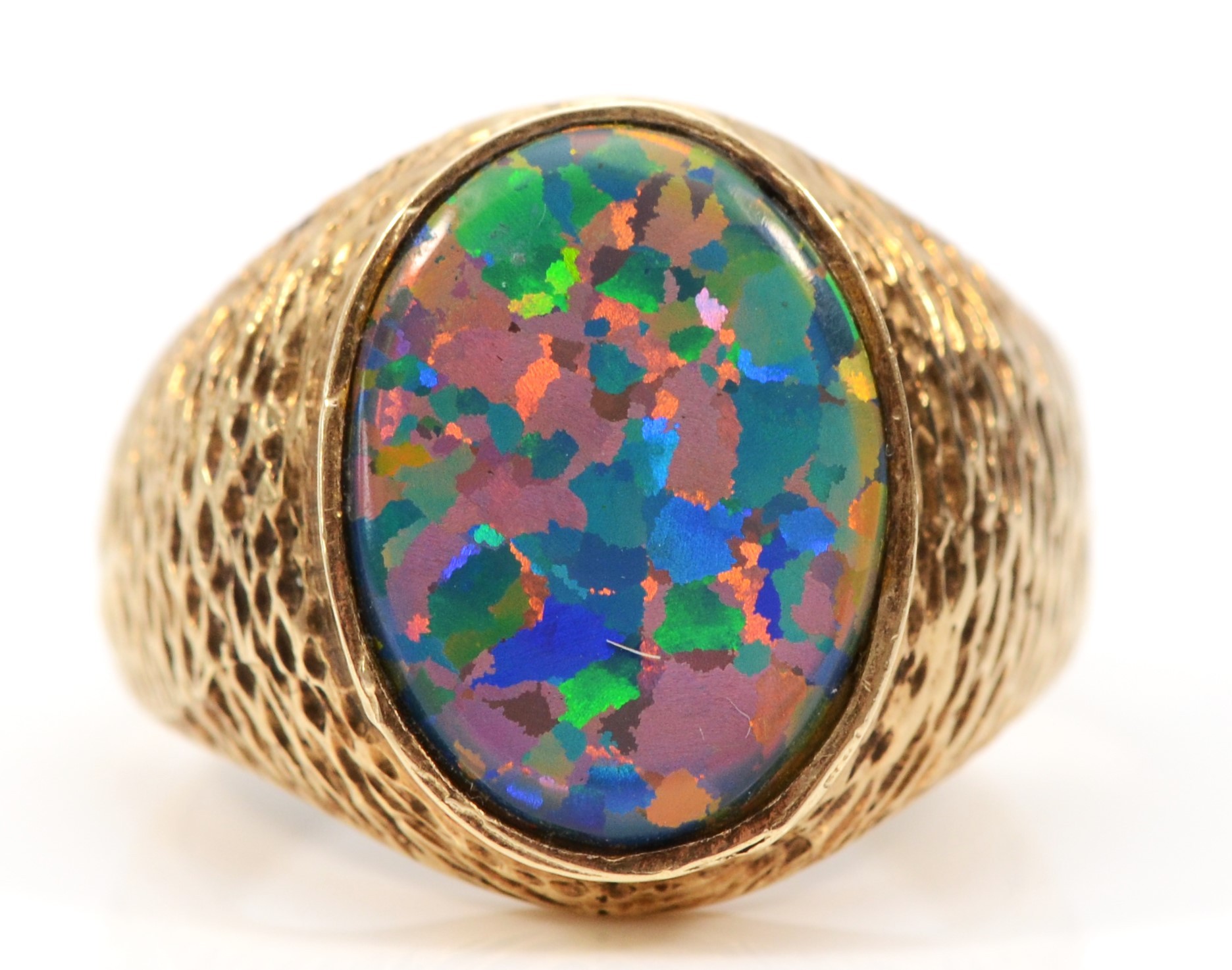 An unmarked 9ct gold and black opal doublet/triplet gentleman's signet ring, stone 18 x 14mm,