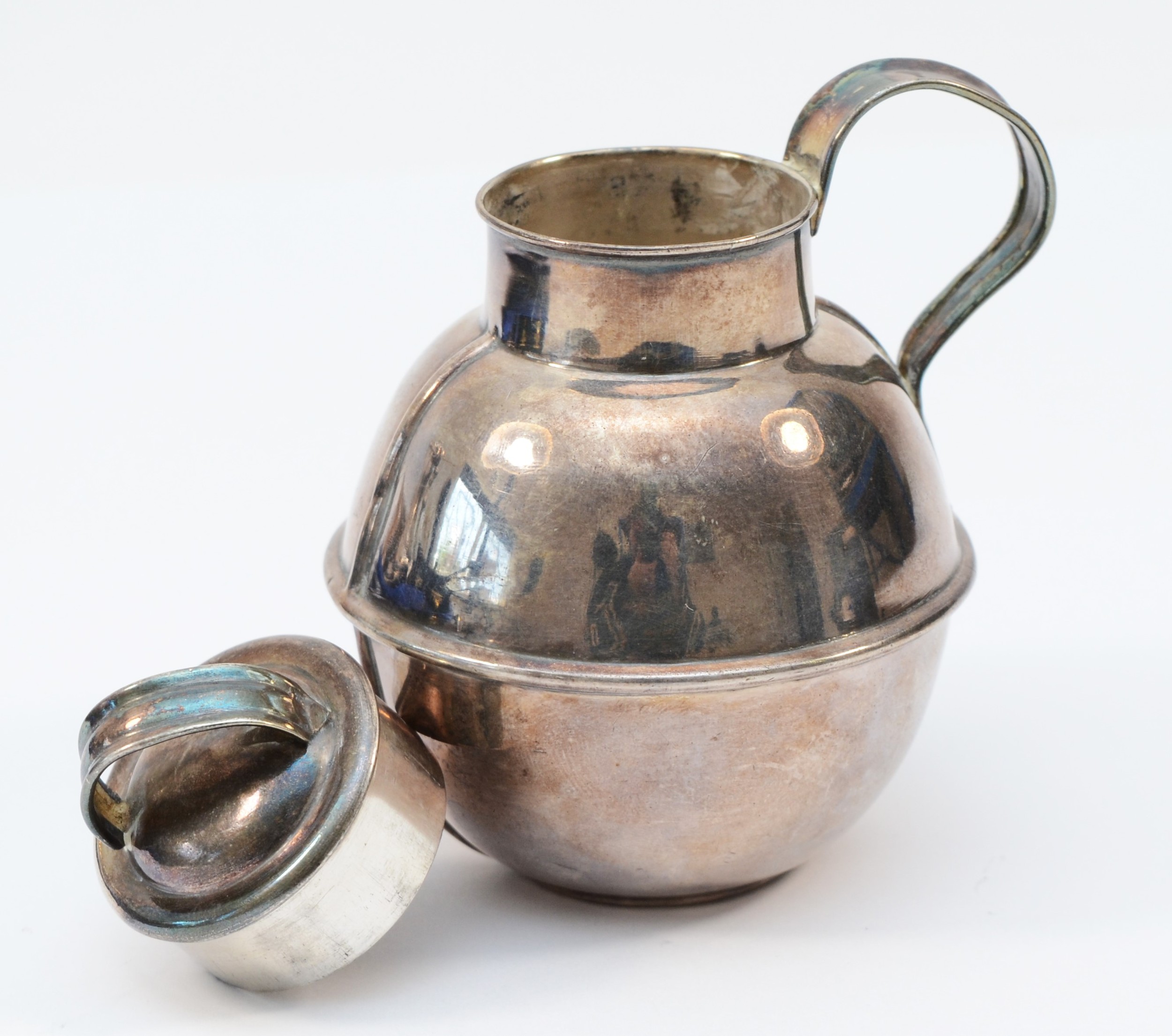 An electroplated lidded jug, 10cm - Bild 2 aus 2