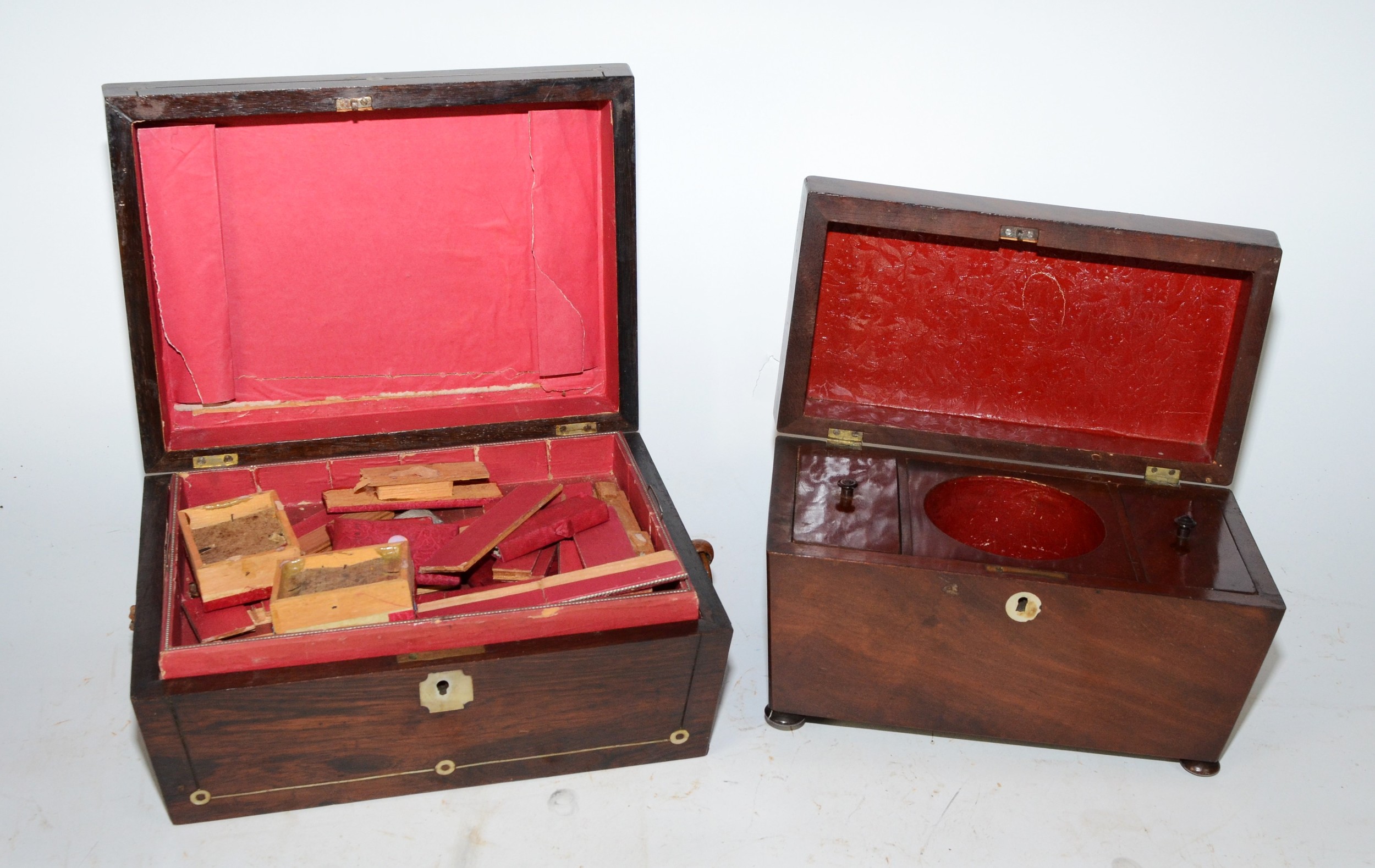 An Edwardian rosewood jewellery box, having inset mother of pearl decoration, 30x22cm, together with - Image 2 of 2