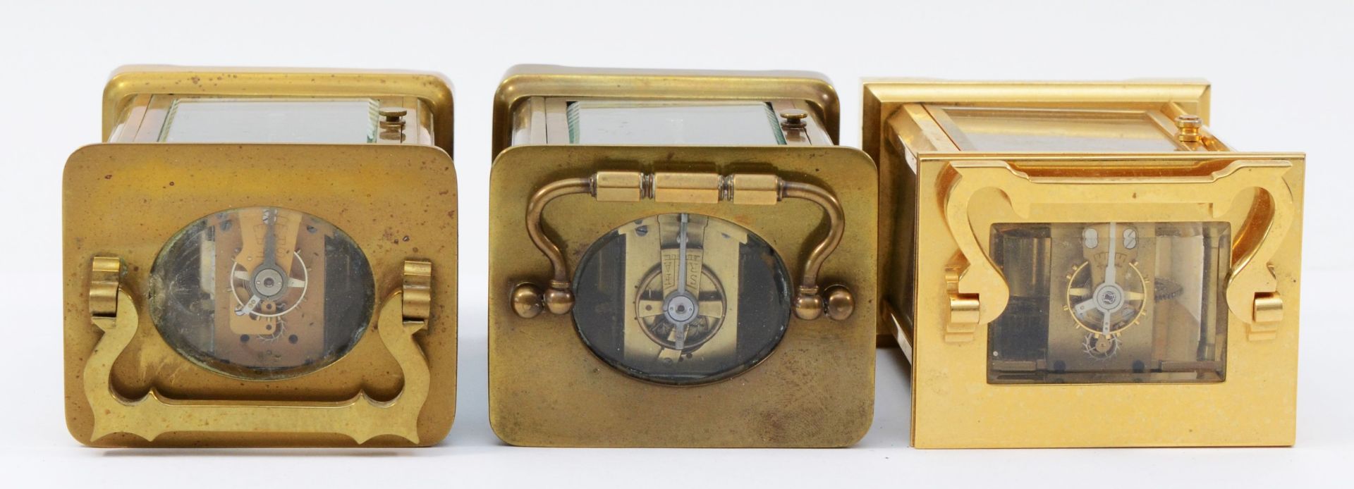 An English brass cased 8 day carriage clock, circa 1980s, together with two French examples. (3) - Image 5 of 5