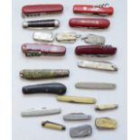 A collection of mid 20th century and later pocket/penknives, to include Swiss Army style examples.