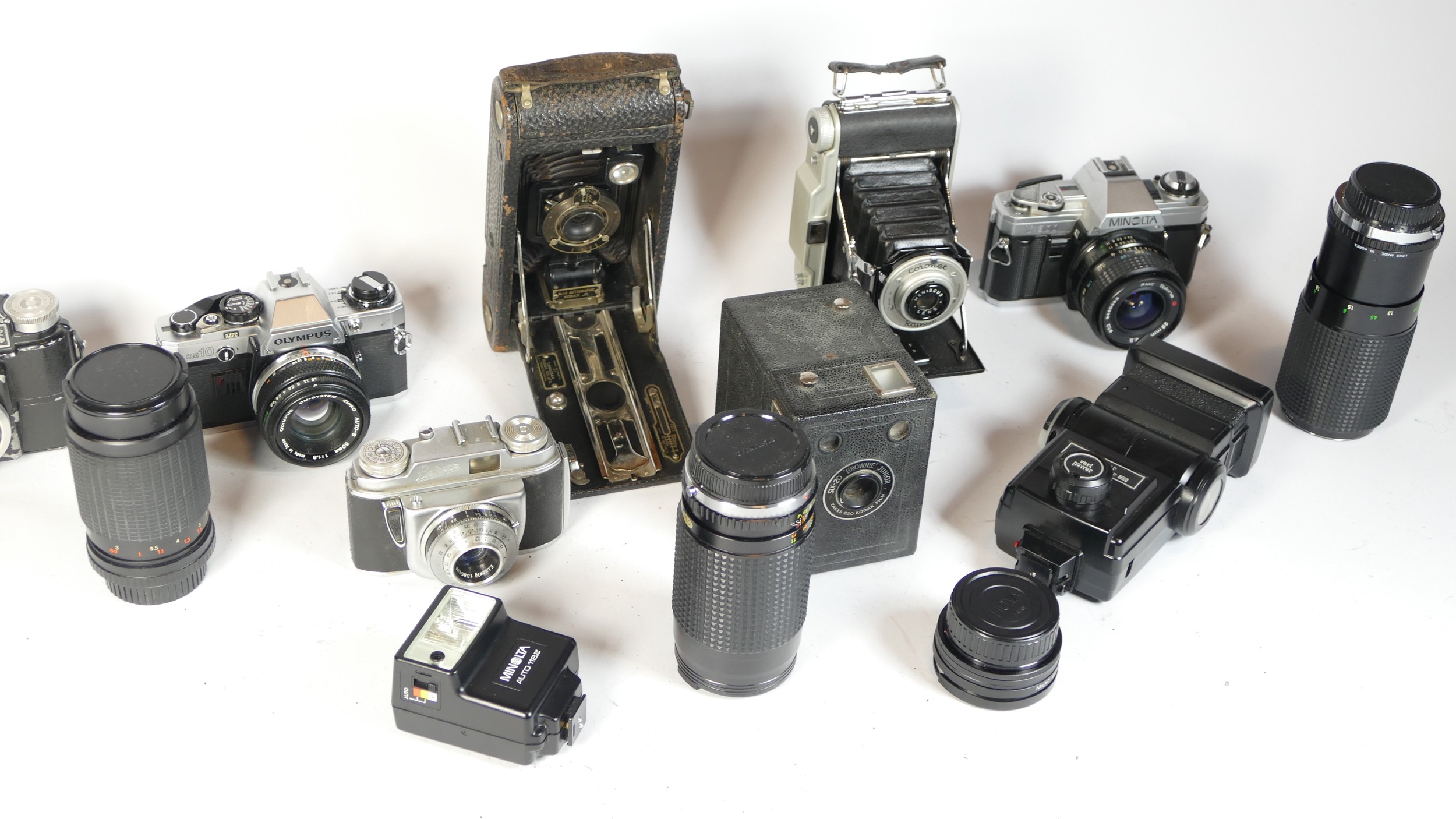 Eight mixed cameras to include a Ferrania, a SIX-20 Brownie Junior with flash holder, an Olympus - Image 2 of 2