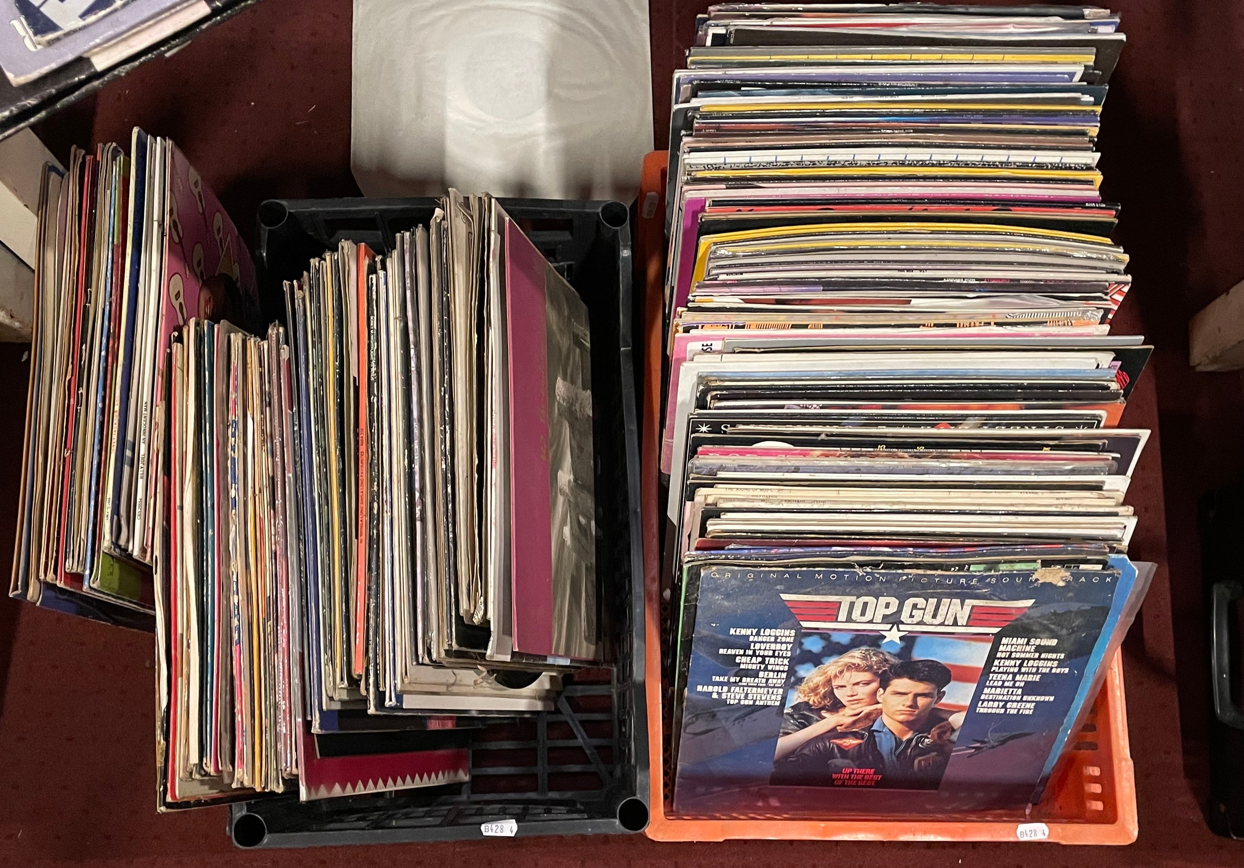 A substantial collection of vinyl records, comprising over three hundred 45rpm singles and over - Image 3 of 4