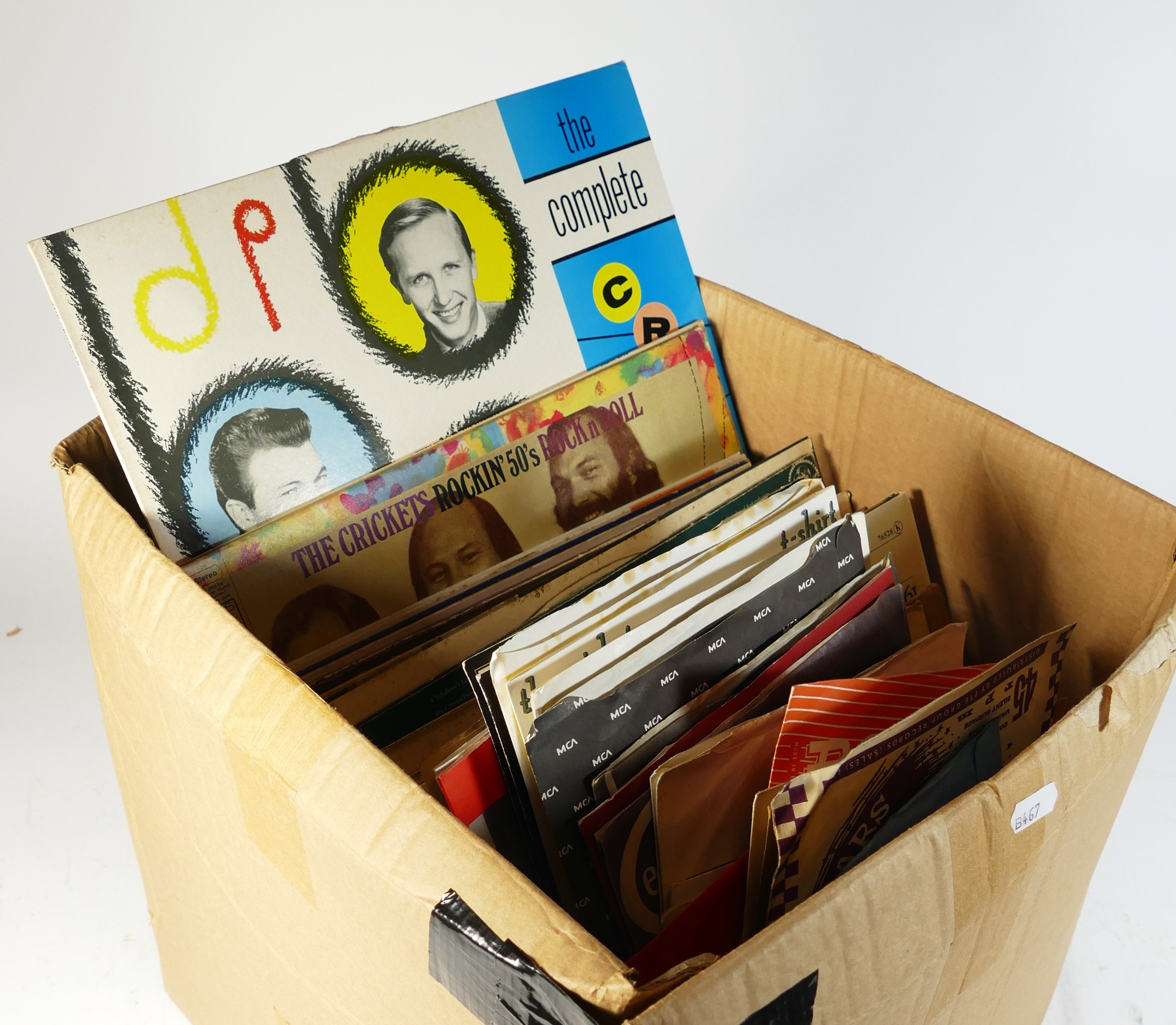 A large collection of music CD's, vinyl records and tapes. - Image 3 of 3