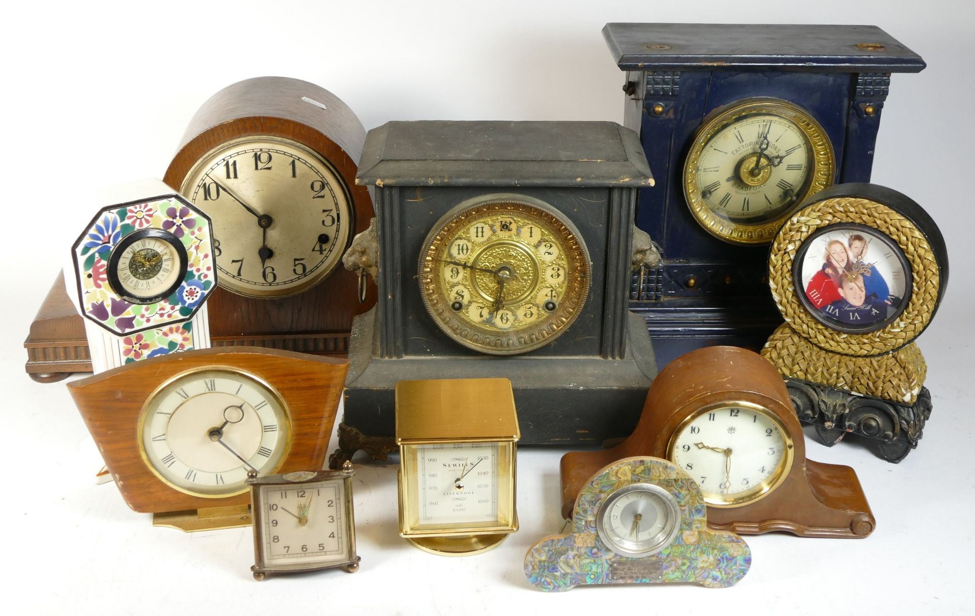 A collection of mid 20th century and later mantel clocks, alarm clocks and barometers in three - Image 2 of 3