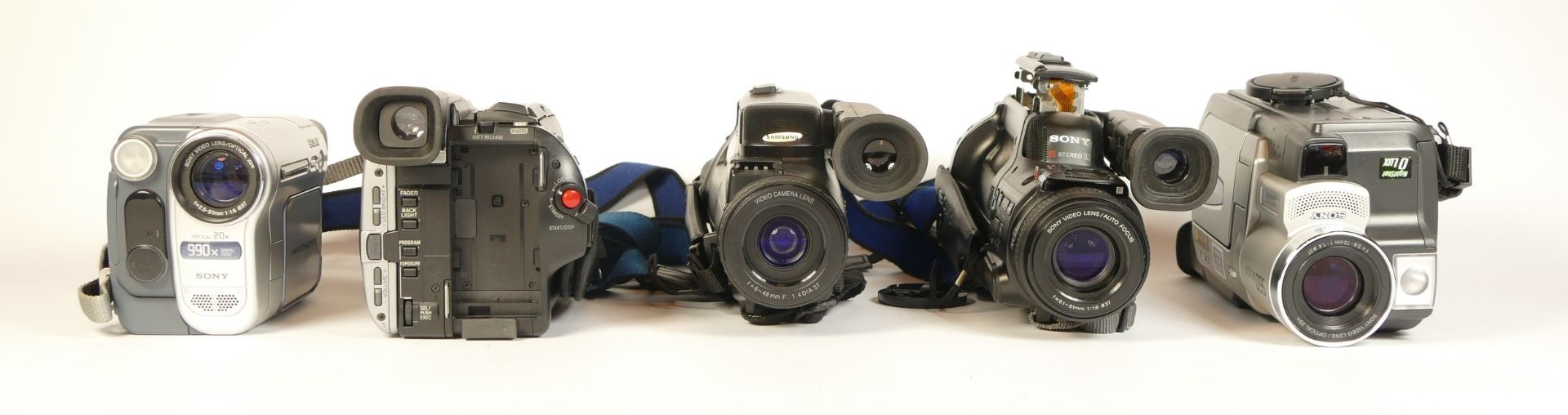 Five video camcorders comprising of a Sony CCD-FX500E, a Samsung VP-U10, a Sony DCR-TRV410E, a - Image 2 of 2