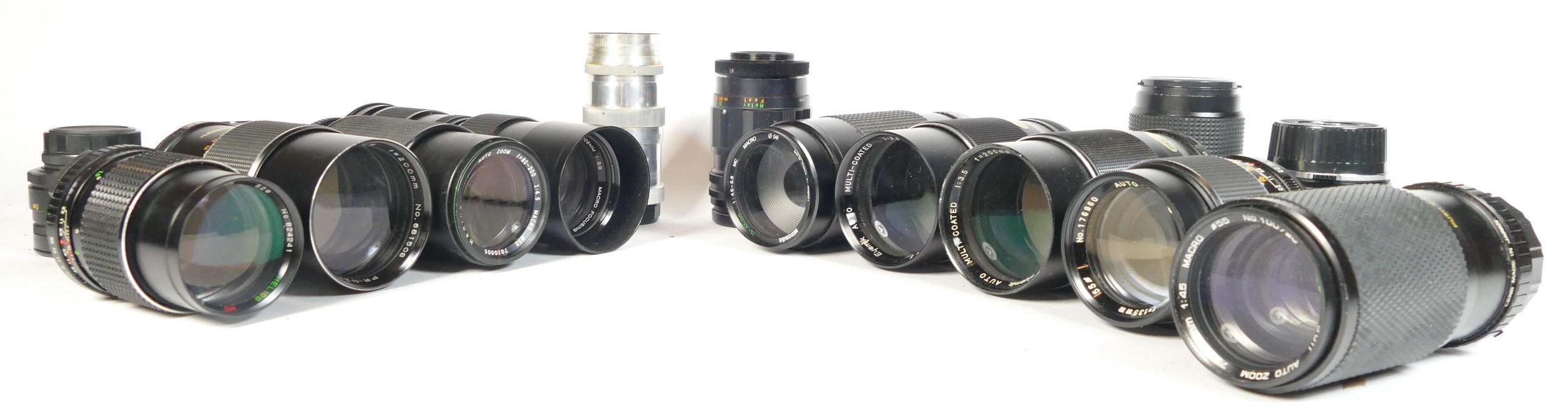 Eight SLR vintage film cameras to include a Zenit E, a Praktica BC1, a Ricoh KR10 and a Zenit II. - Bild 4 aus 4