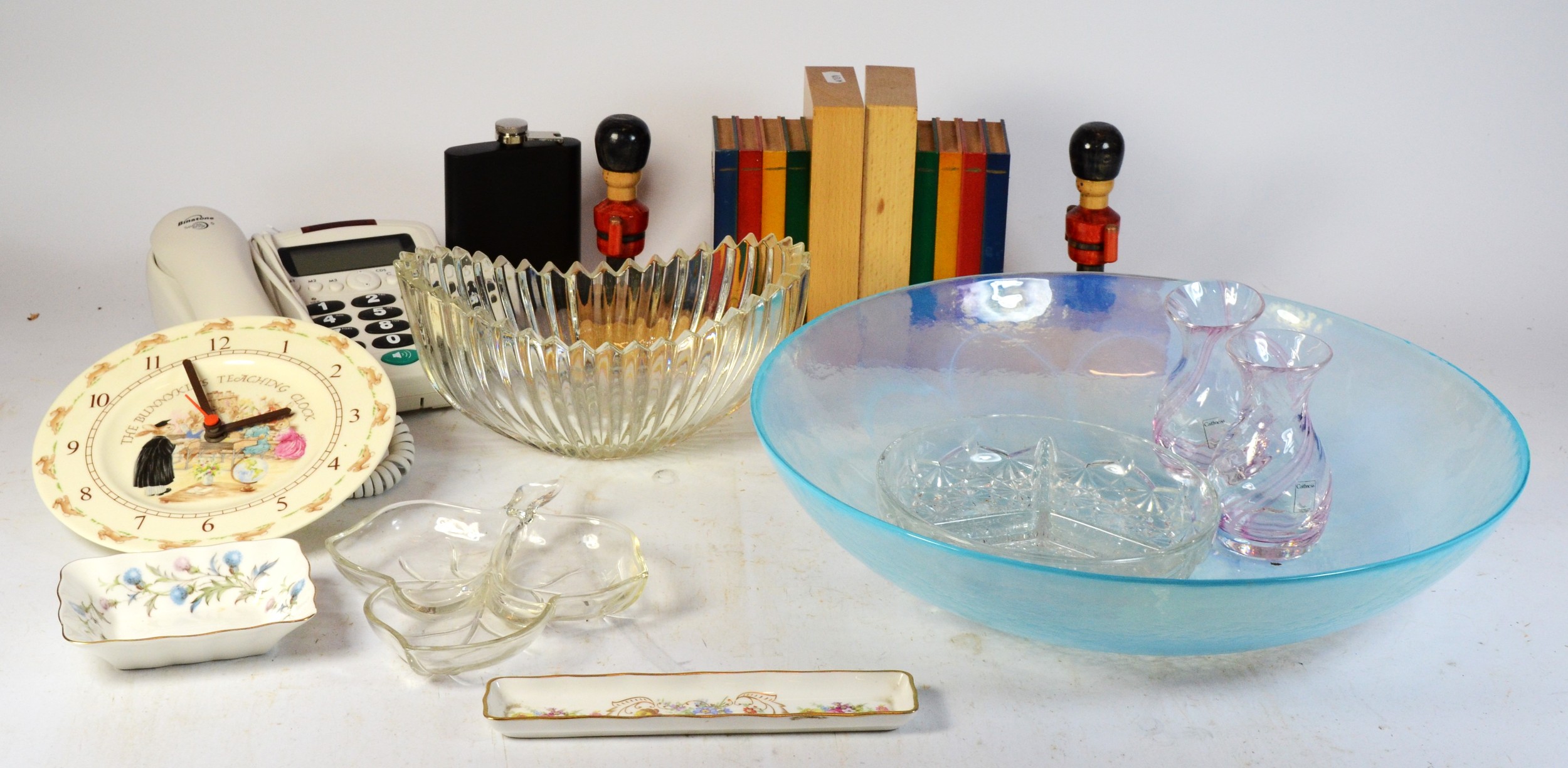 A collection of homewares, to include Caithness vases, art glass bowl, various oil lamps, clock