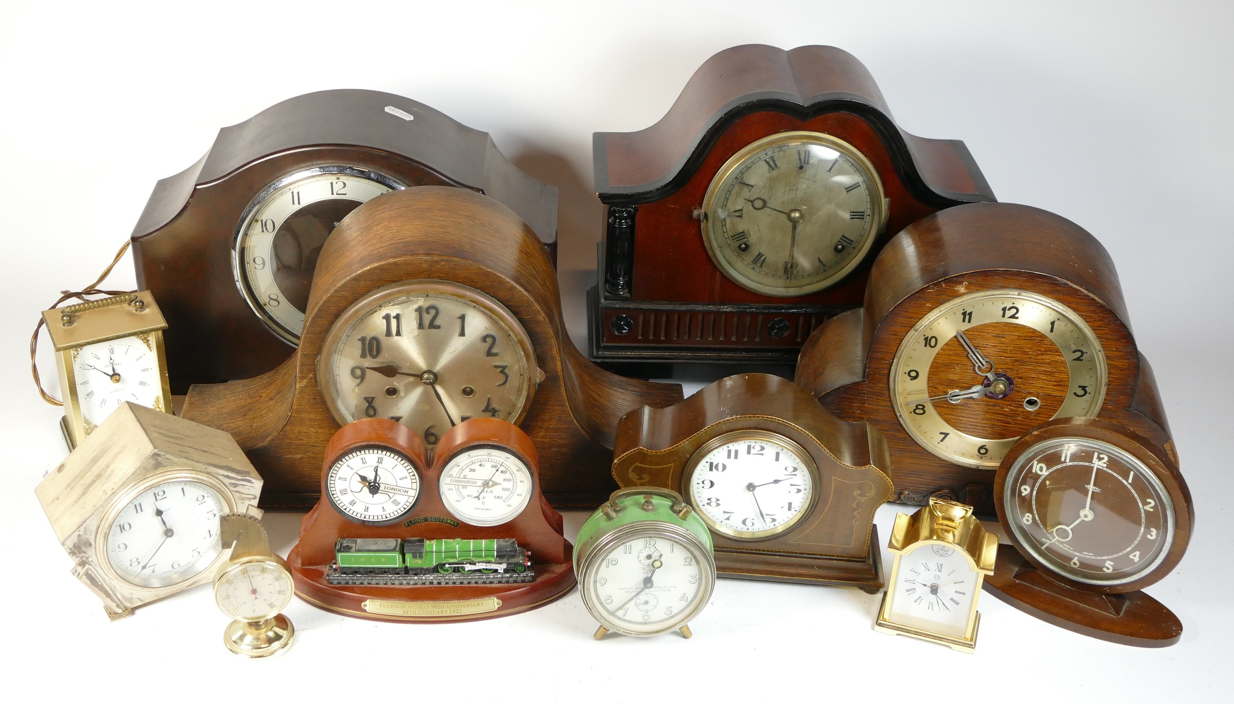 A collection of mid 20th century and later mantel clocks, alarm clocks and barometers in three - Image 3 of 3