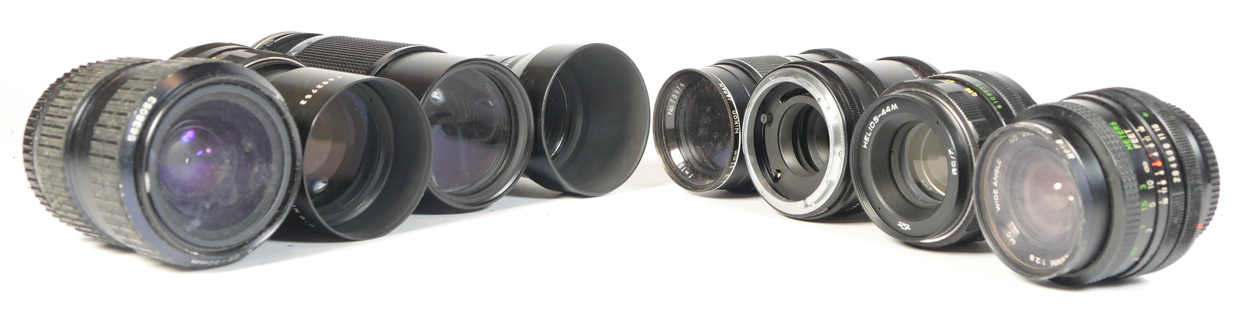 Fifteen SLR vintage film cameras to include a Yashica FX3, a Pentax MV1, a Canon M70 and a Minolta - Bild 3 aus 3