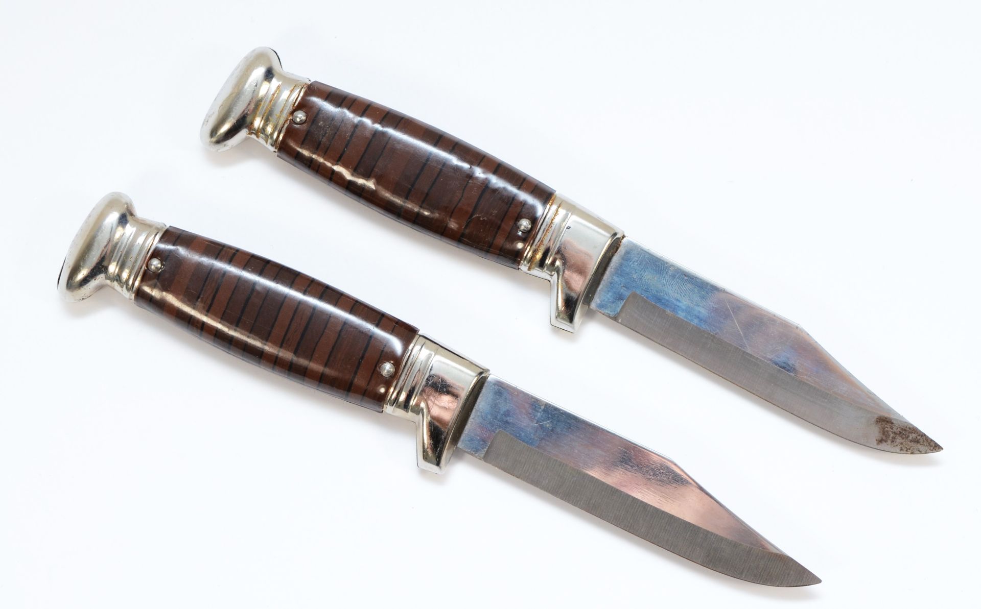 A pair of mid 20th century sheaf knives, the blades stamped Sheffield England. - Image 3 of 3