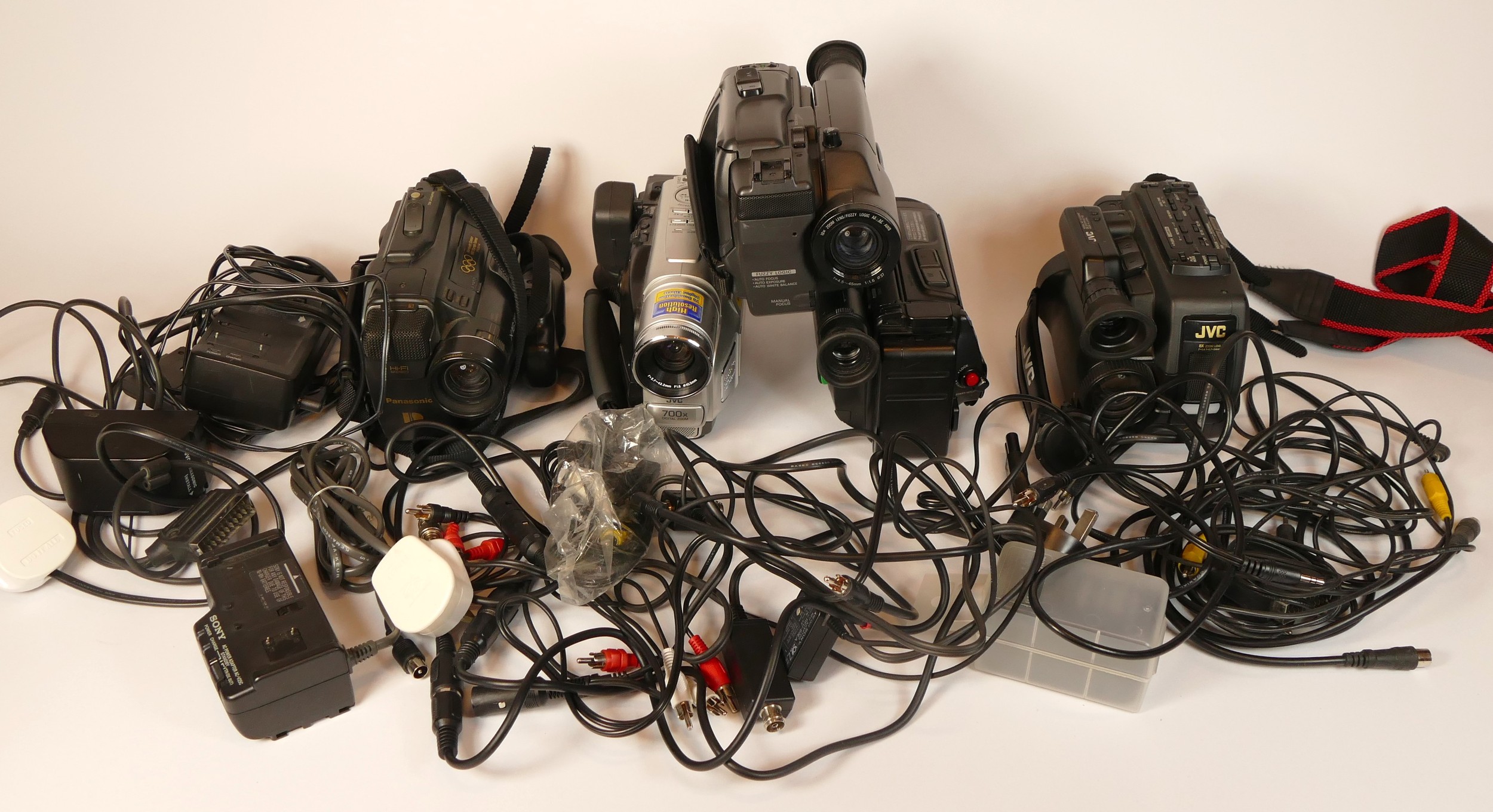 Five video camcorders comprising of a Sony CCD-TR360E, a JVC GR-FXM39EK, a Sanyo VM-EX220P, a