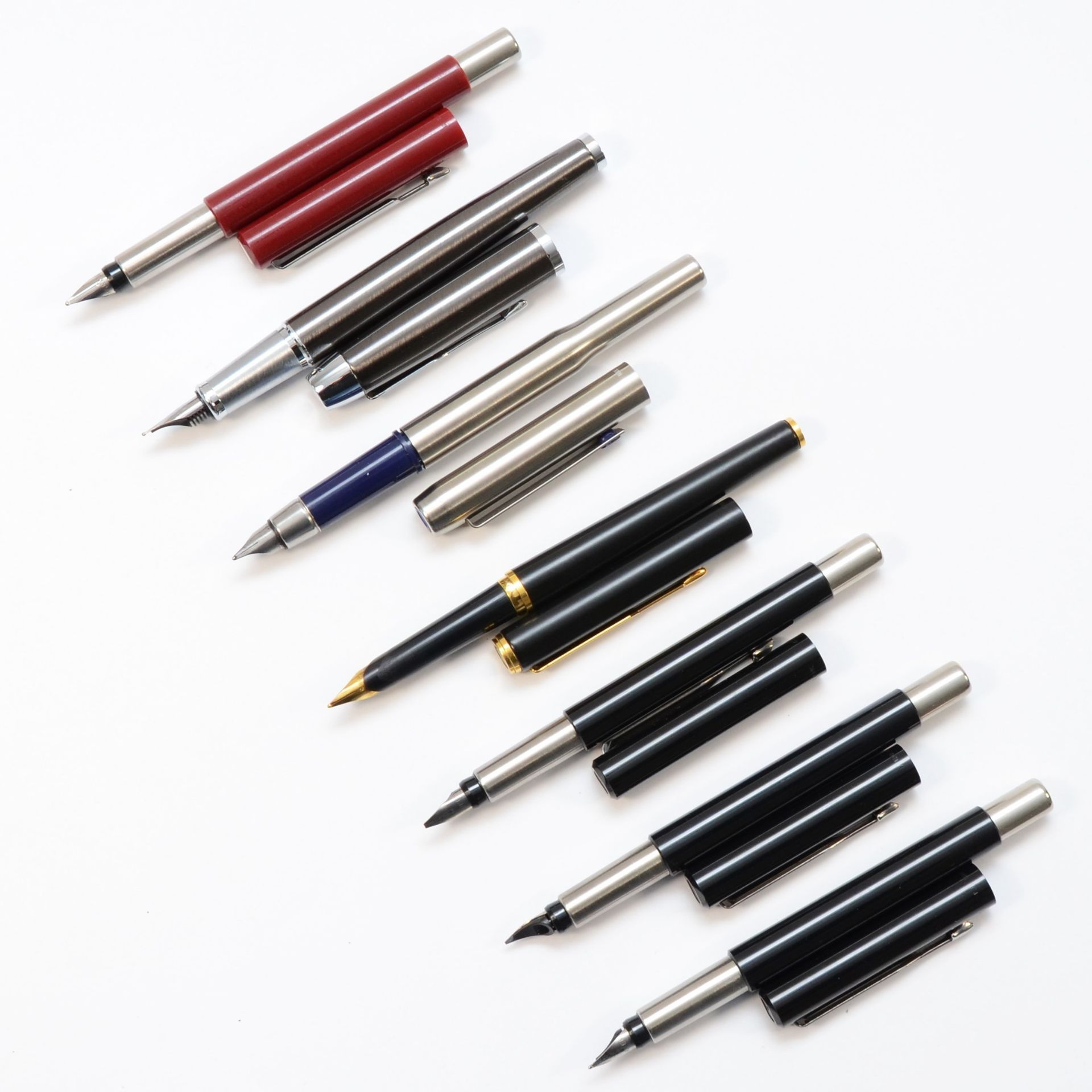 Parker, a brushed stainless steel fountain pen, cartridge filling and six other Parker fountain pens - Image 2 of 2