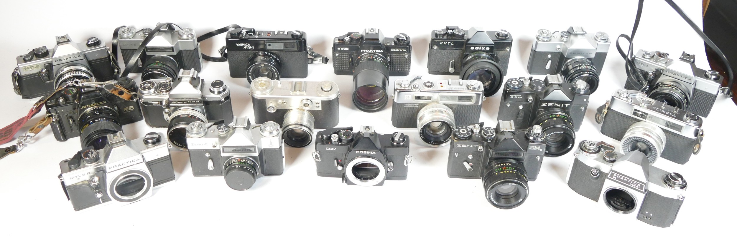 Eighteen SLR vintage film cameras to include a Praktica MTL5B, a Zenit EM, a Praktica B200 and a