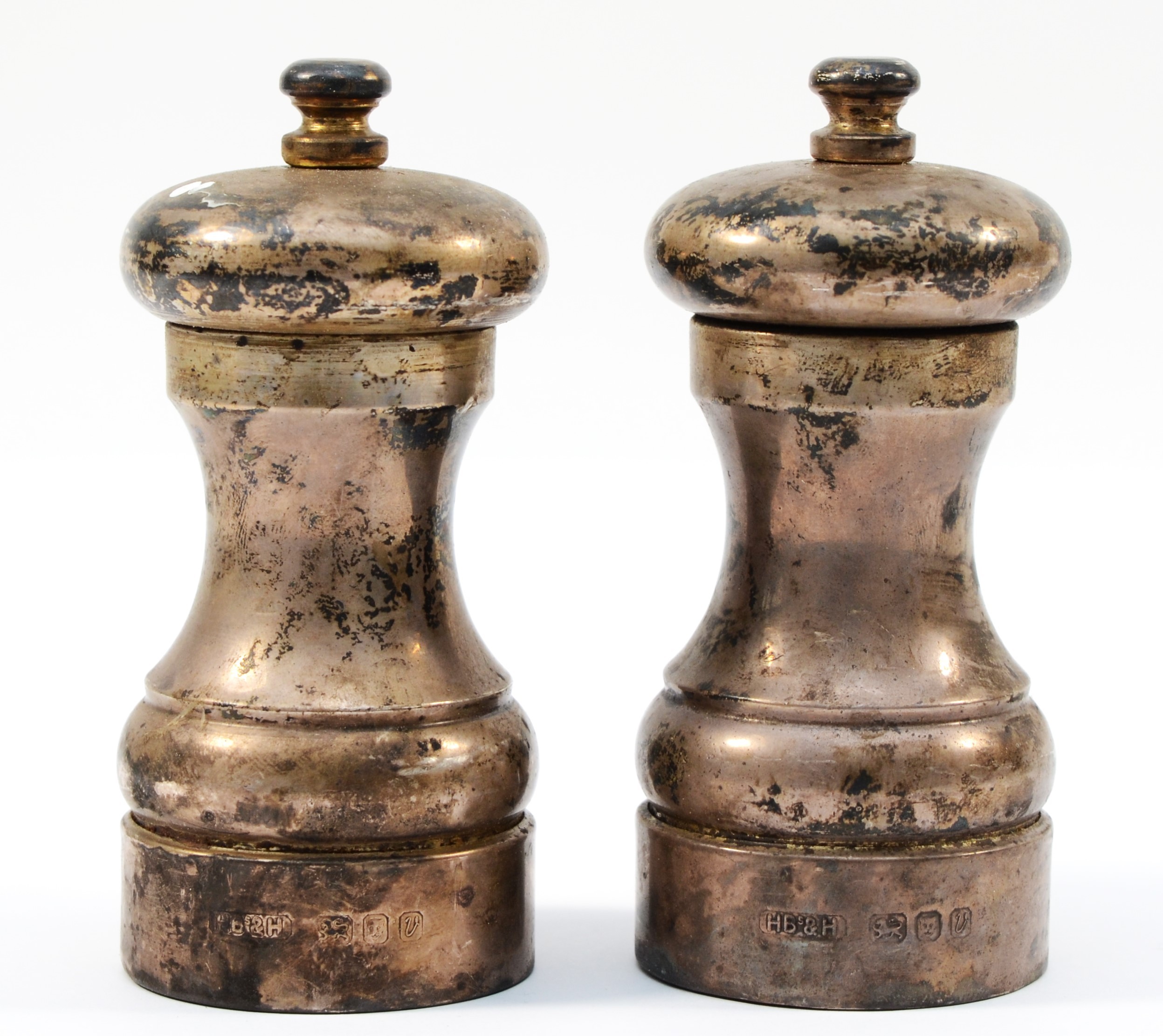 A pair of silver salt and pepper grinders, London 1995, with Peter Piper Super Saltmill and