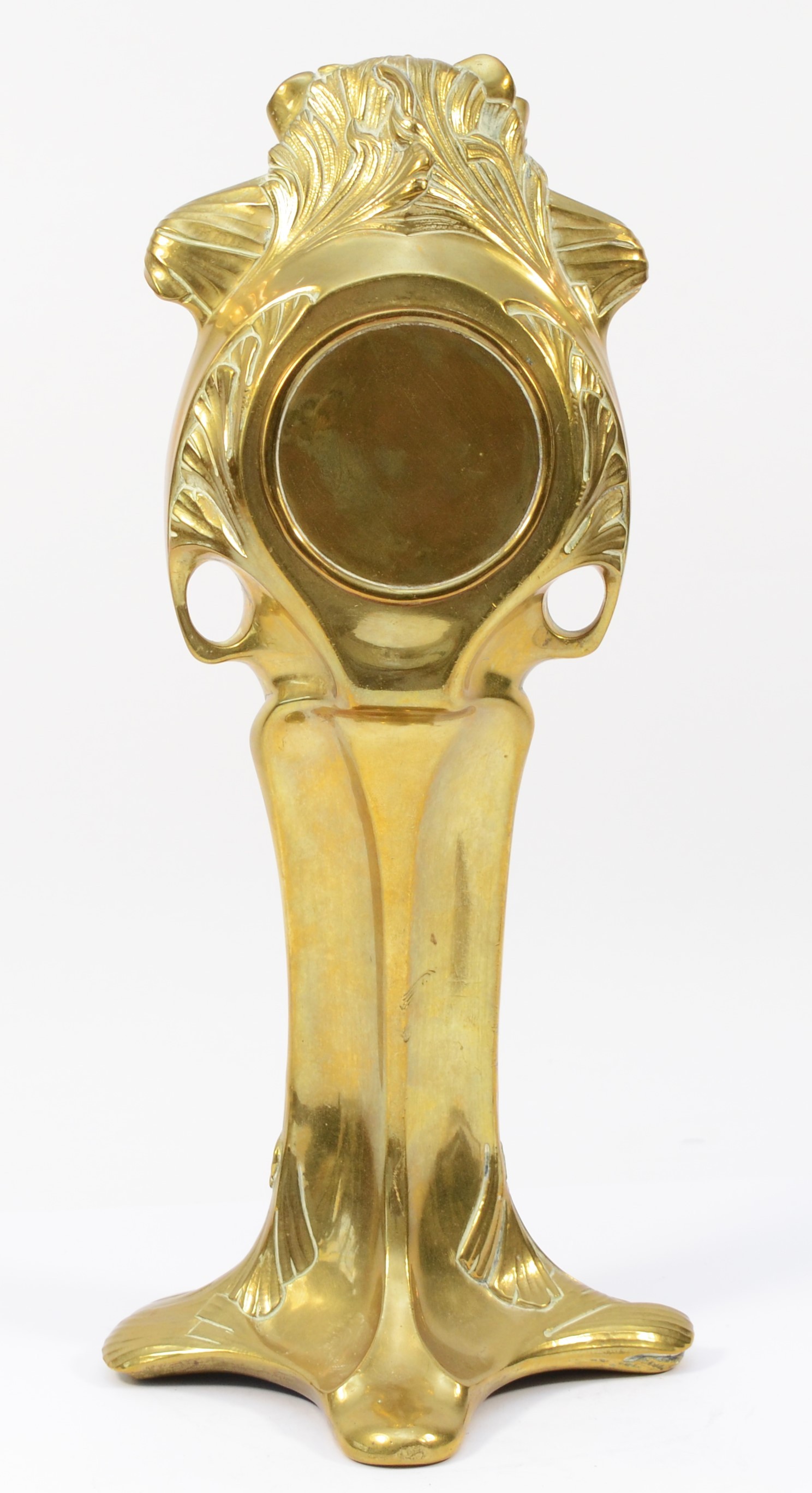 An Art Nouveau gilt brass 8 day mantel clock, in the form of a cloaked female figure holding a - Image 4 of 6