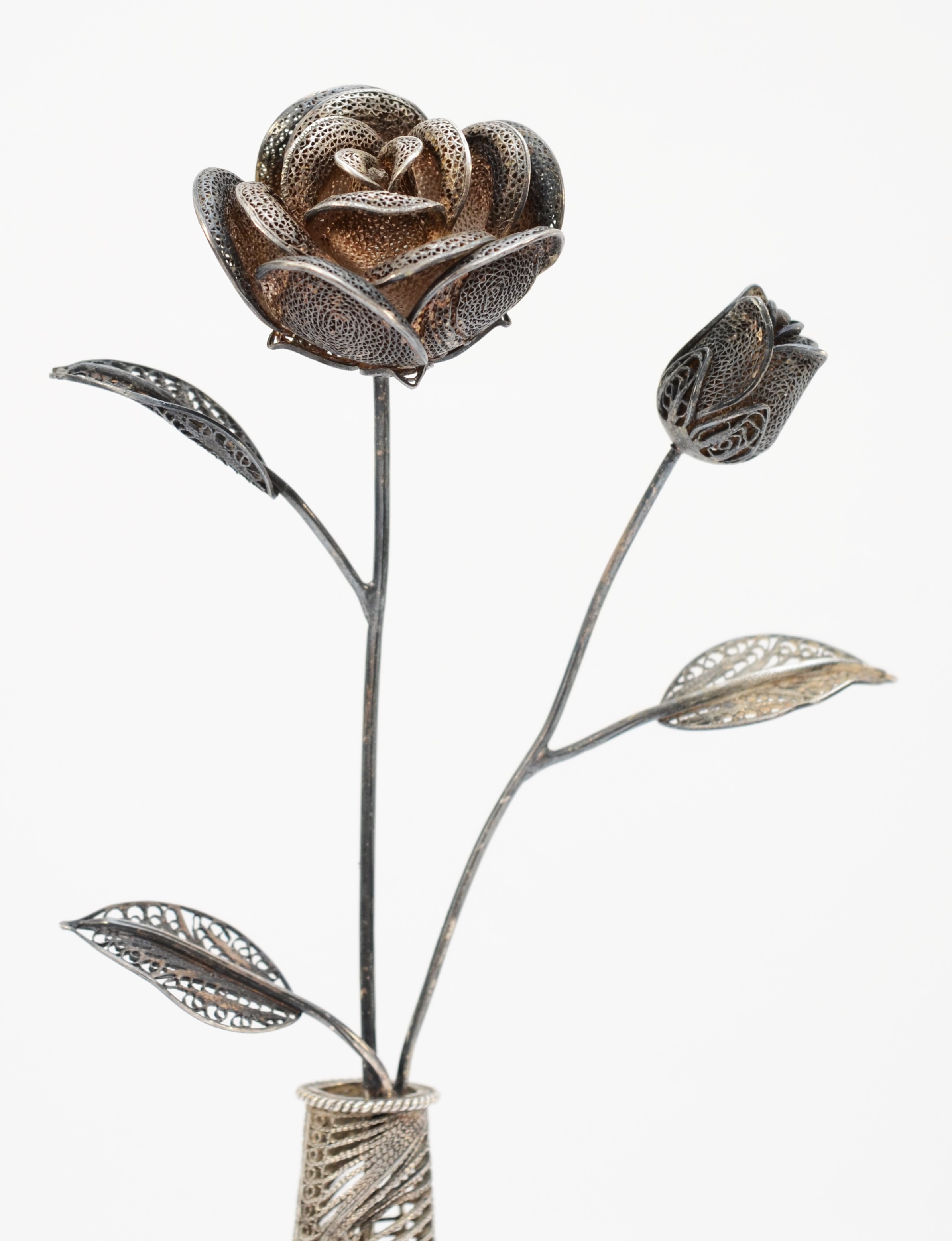 A 925 silver filigree rose and specimen vase, 26cm, 92gm - Image 3 of 5